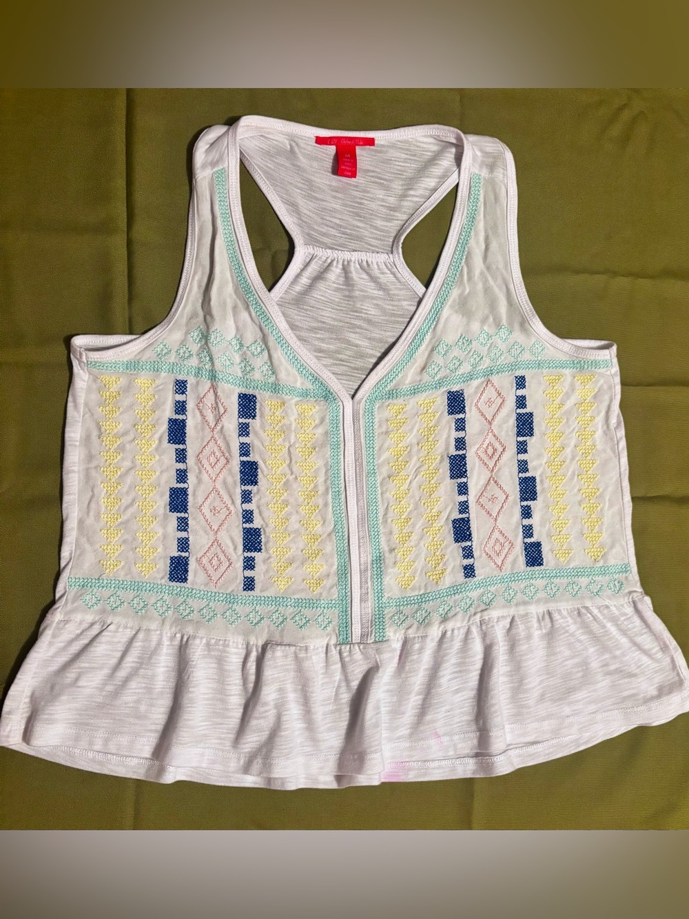 ✨3/$25 Bundle-Chelsea & Violet White Embroidered Peplum Tank Sz M/LG ✨
